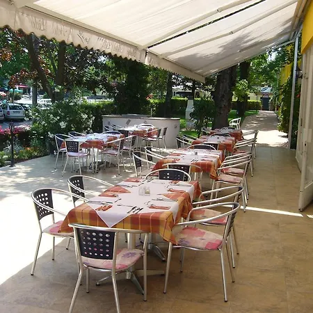 Lido מלון
