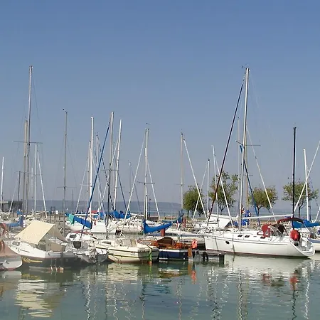 Lido 3* Balatonlelle
